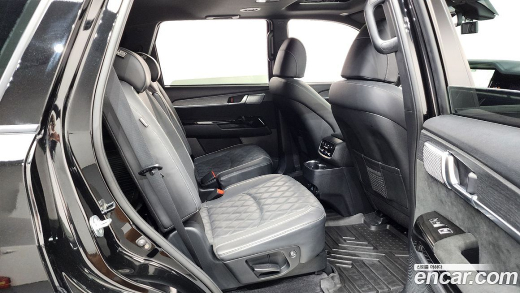 Kia Mohave Diesel 3.0 4WD 6-Seater, 2022