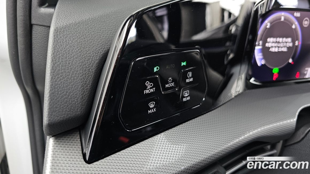 Volkswagen Golf 2.0 TDI Prestige, 2025