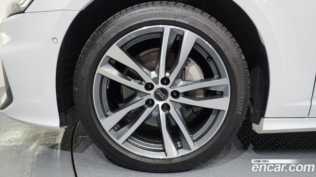 Audi A6 45 TFSI Premium, 2023