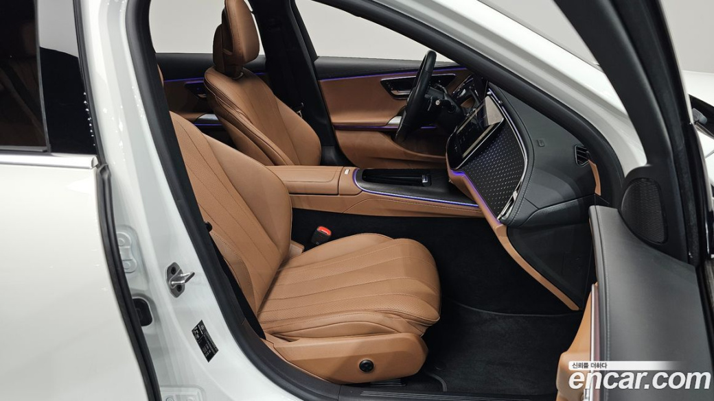 Mercedes-Benz E-Class E220d 4MATIC Exclusive, 2024