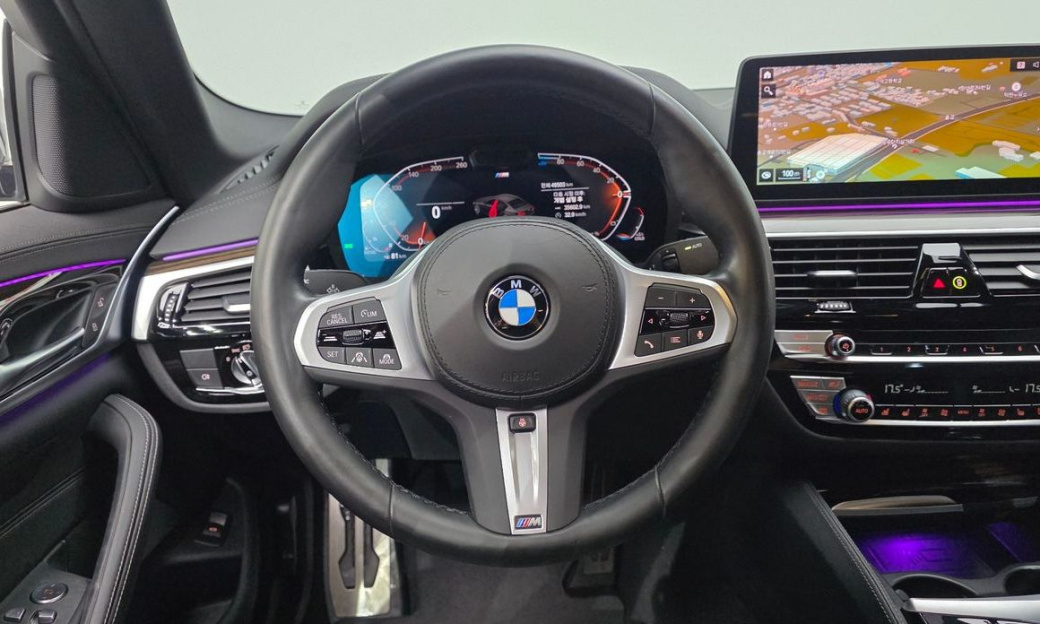 BMW 5-Series 523d M Sport, 2022
