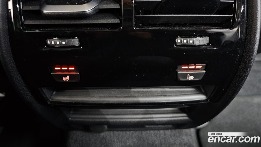 BMW 5-Series 520i Luxury, 2022