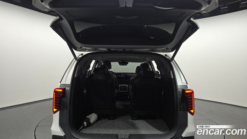 Kia Carnival 9-Seater Noblesse, 2025