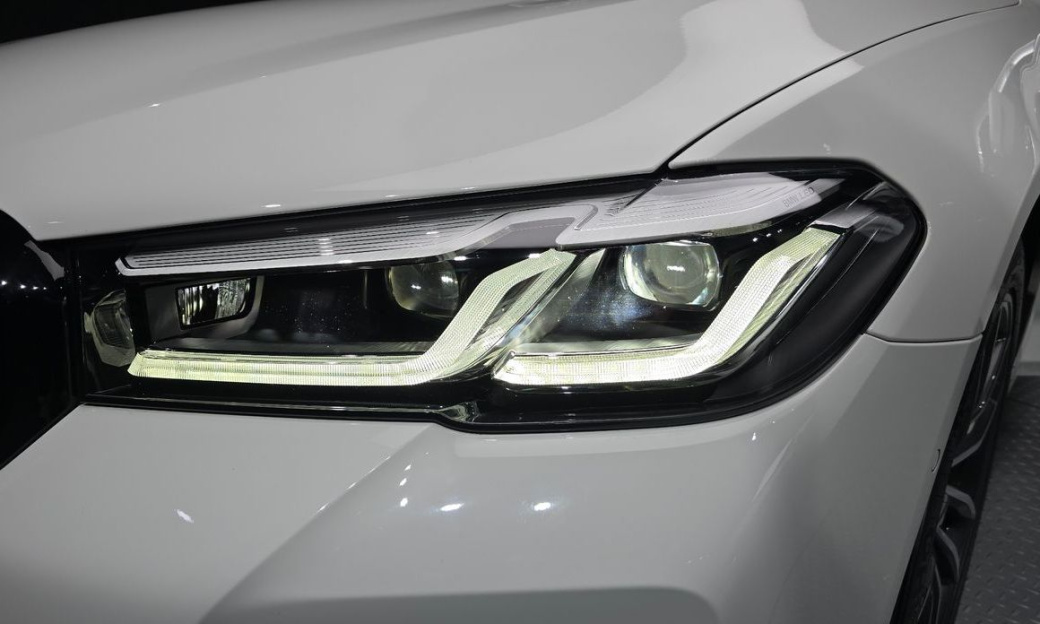 BMW 5-Series 520i M Sport, 2023