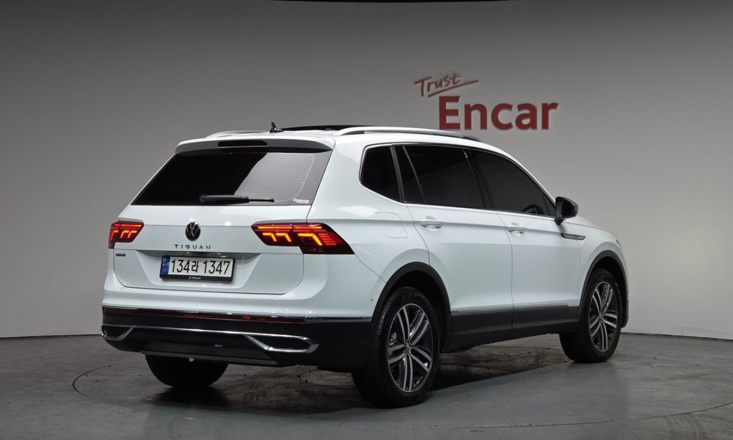 Volkswagen Tiguan 2.0 TSI Prestige, 2023
