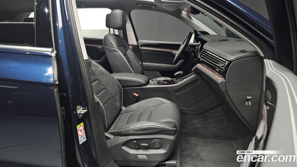 Volkswagen Touareg 3.0 TDI Prestige, 2024