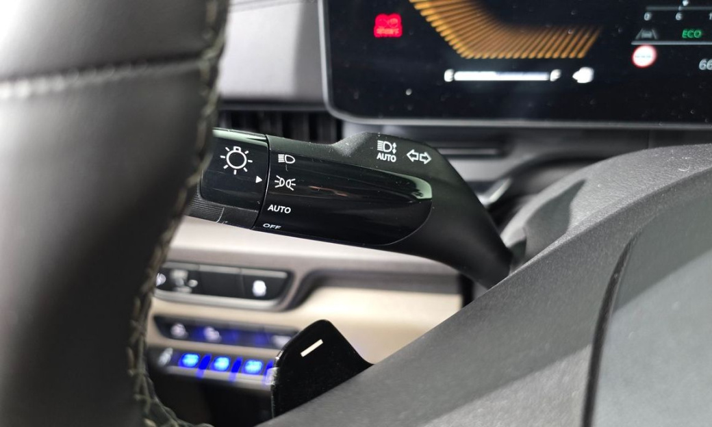 Kia Carnival 9-Seater Hi Limousine (Special Vehicle), 2025