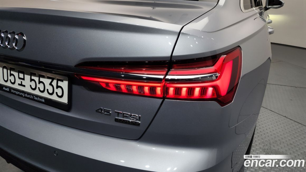 Audi A6 45 TFSI Quattro Premium, 2022