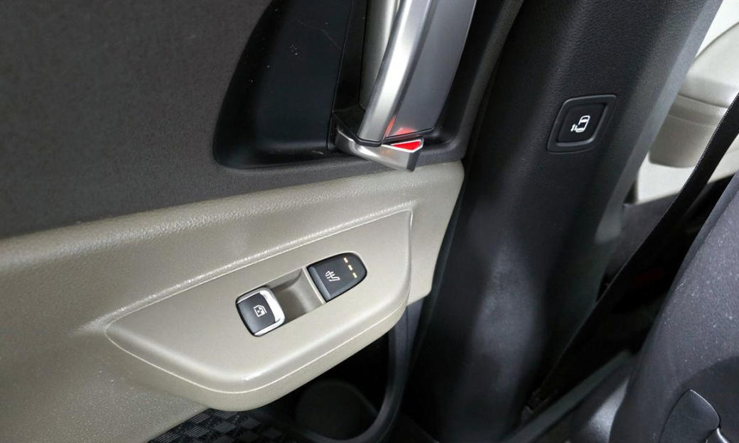 Kia Carnival 9-Seater Noblesse, 2025
