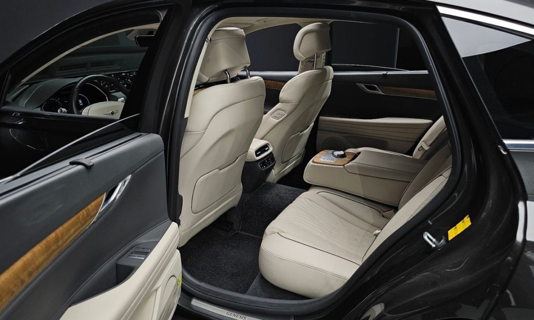 Genesis G80 Gasoline 2.5 Turbo AWD, 2024