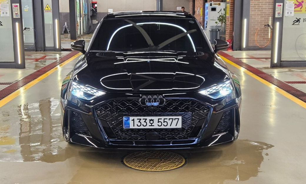 Audi RS3 2.5 TFSI Quattro Carbon Edition, 2025