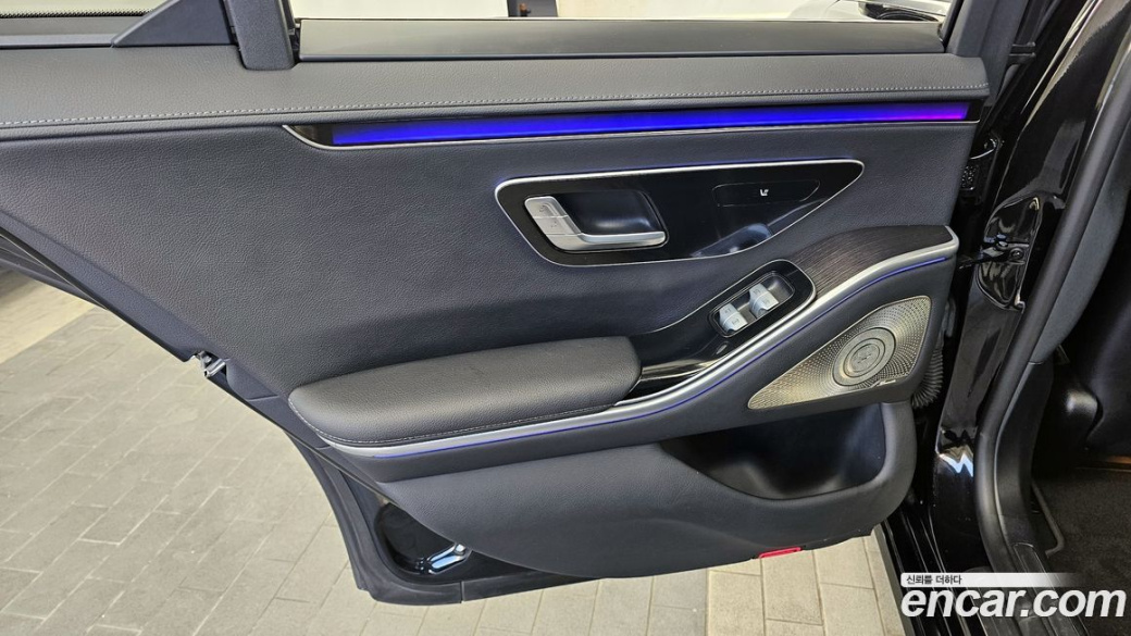 Mercedes-Benz S-Class S350 d, 2023