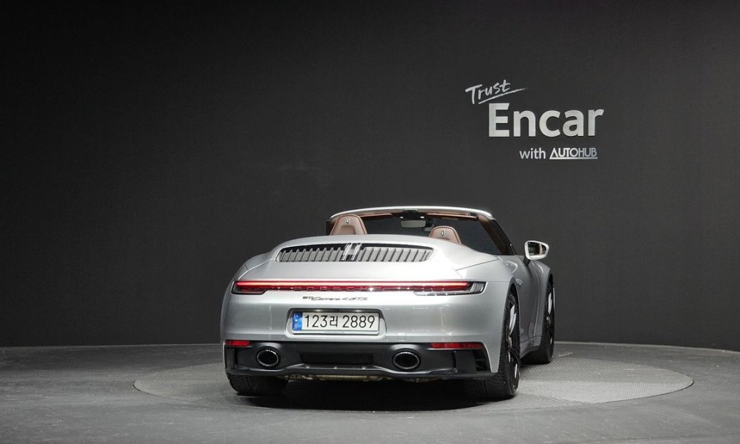 Porsche 911 Carrera 4 GTS Cabriolet, 2022