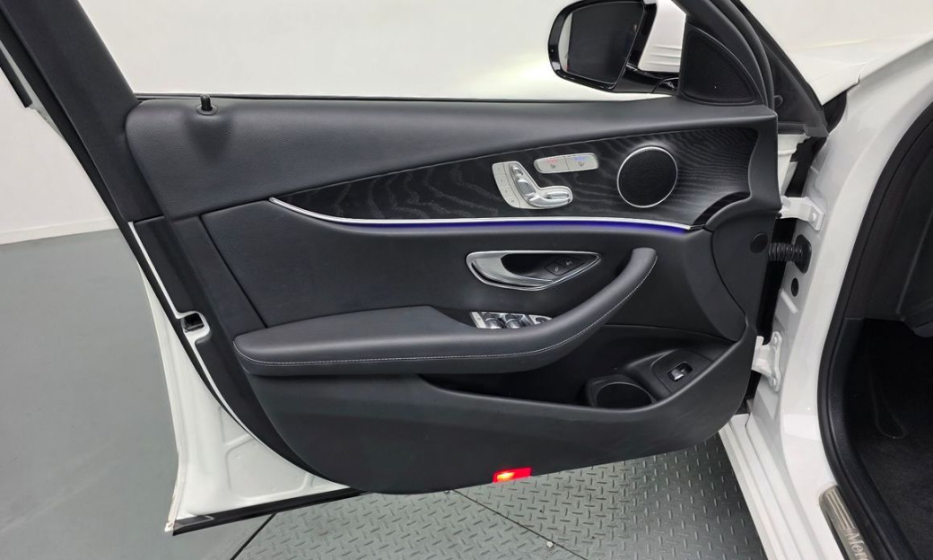 Mercedes-Benz E-Class E250 Avantgarde, 2023