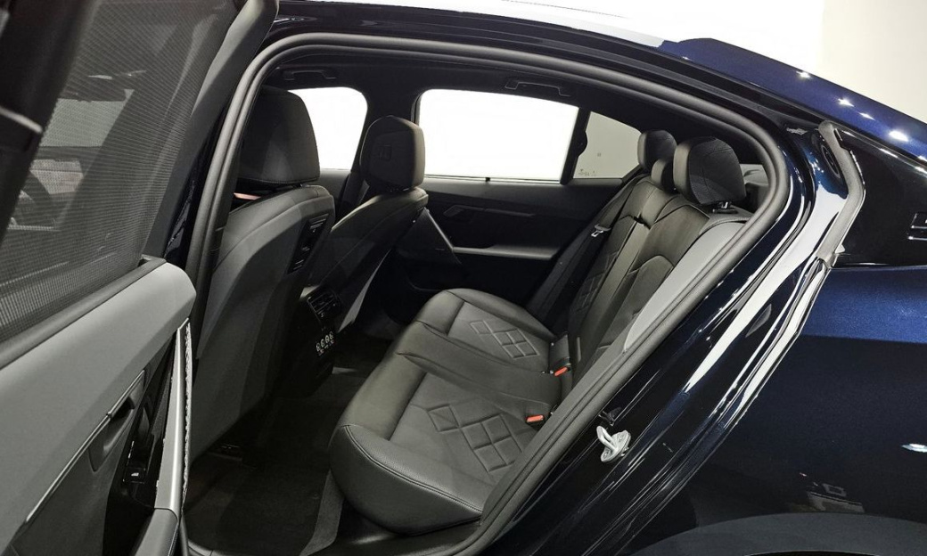 BMW 5-Series 530i xDrive M Sport, 2025