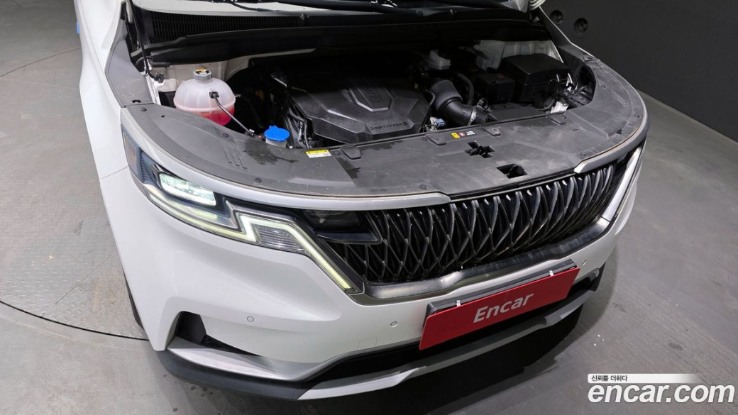 Kia Carnival 9-Seater Prestige, 2023