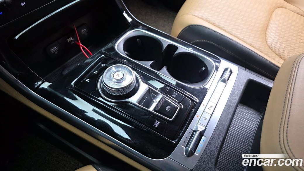 Kia Carnival 9-Seater Signature, 2023