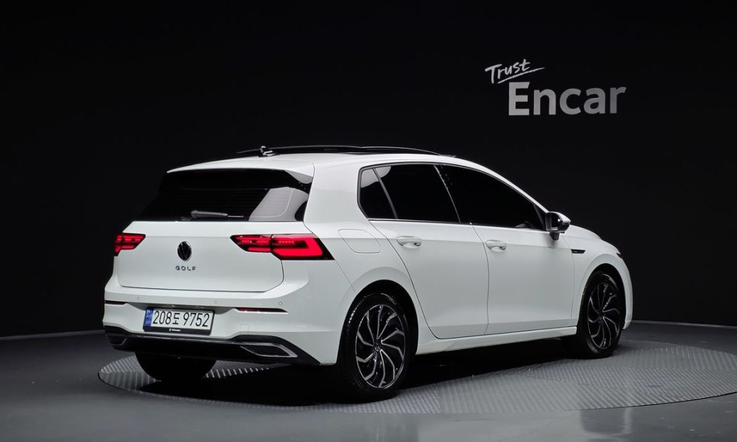 Volkswagen Golf 2.0 TDI Prestige, 2024