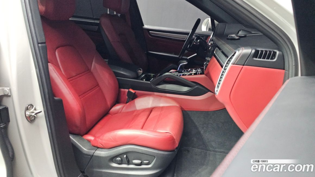 Porsche Cayenne 3.0 COUPE PLATINUM EDITION, 2022