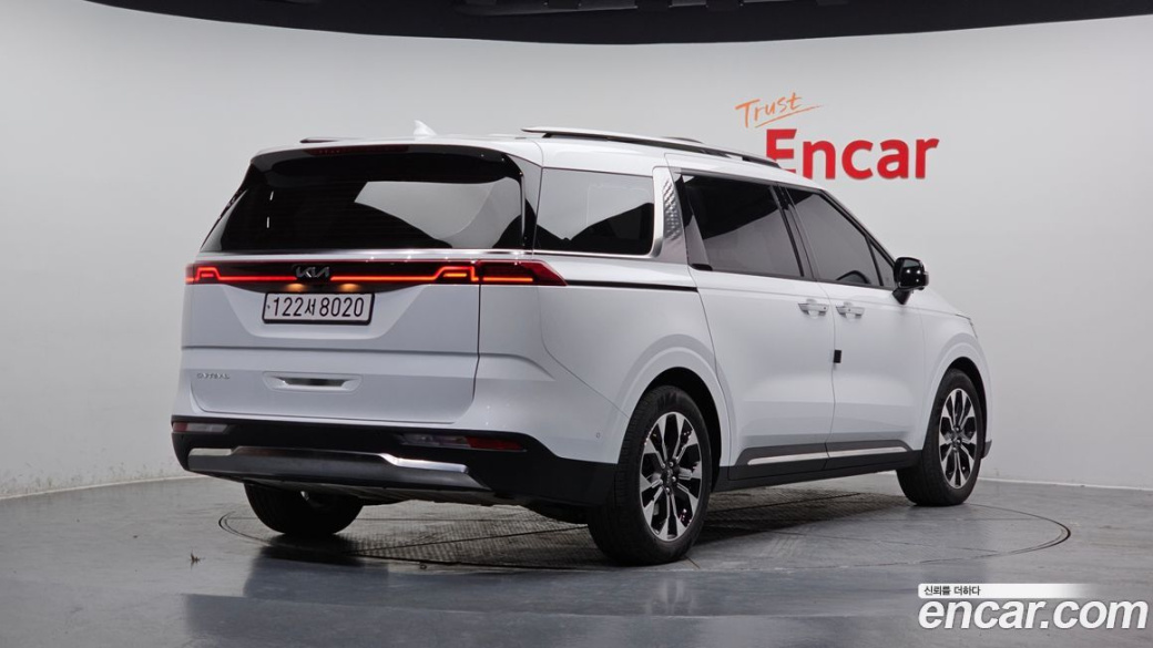 Kia Carnival 7-Seater Signature, 2023