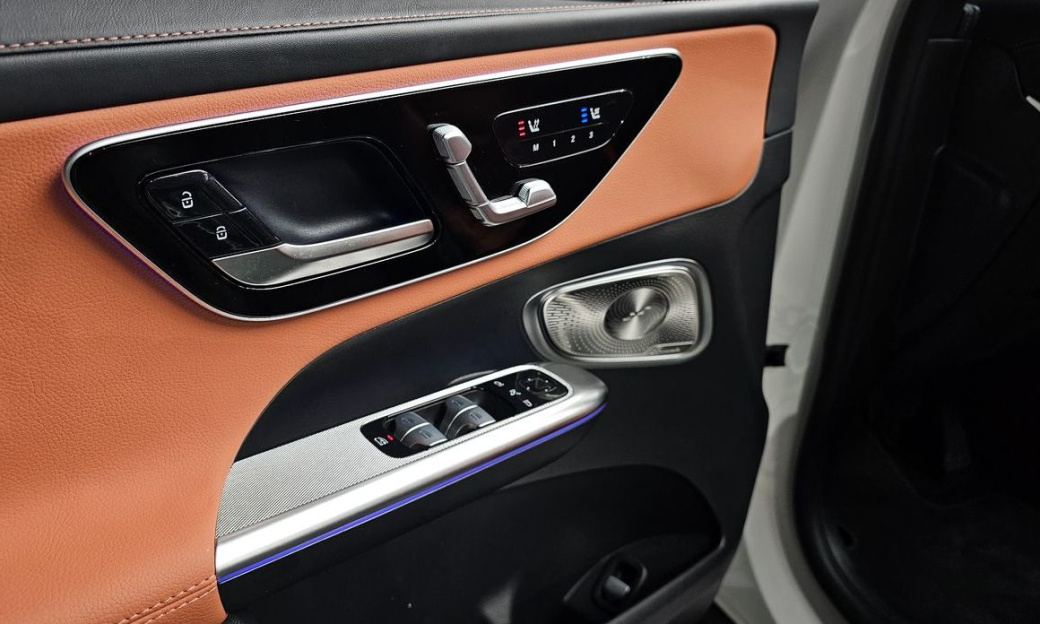 Mercedes-Benz GLC-Class GLC300 4MATIC Avnatgarde Coupe, 2025