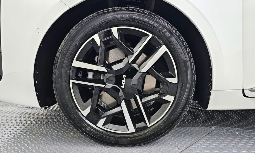 Kia K8 2.5 Gasoline 2WD, 2025