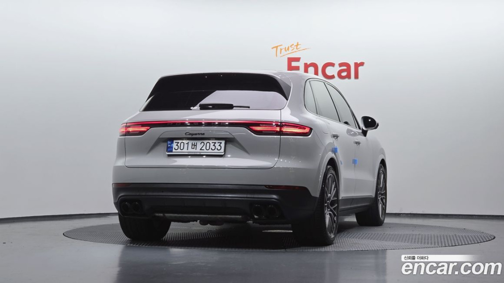 Porsche Cayenne 3.0 PLATINUM EDITION, 2022