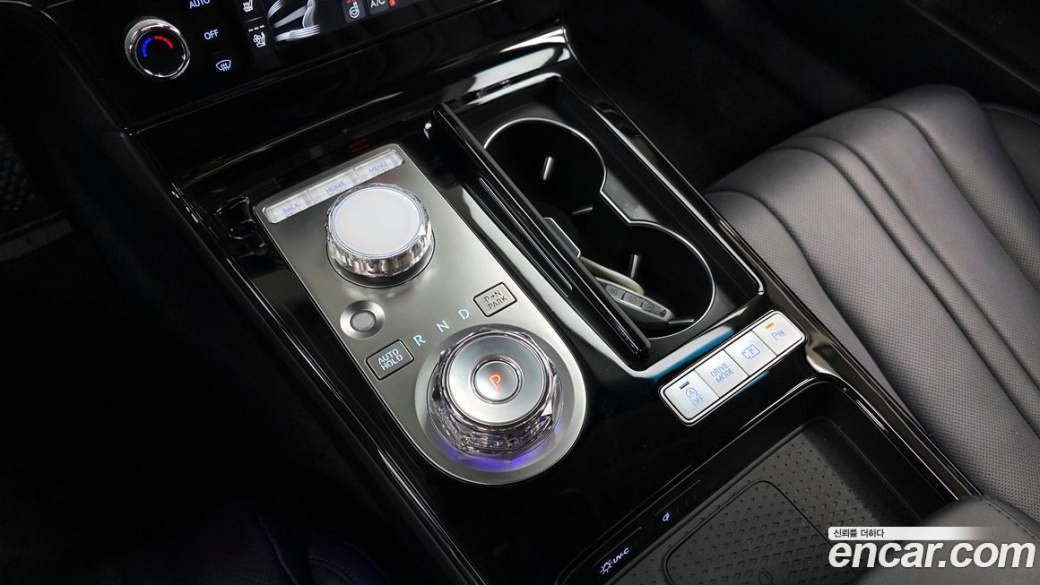 Genesis G80 Gasoline 2.5 Turbo 2WD, 2025