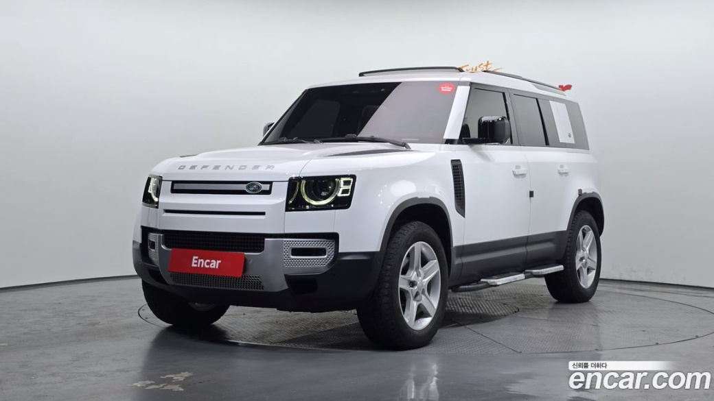 Land Rover Defender 110 D250 SE, 2022