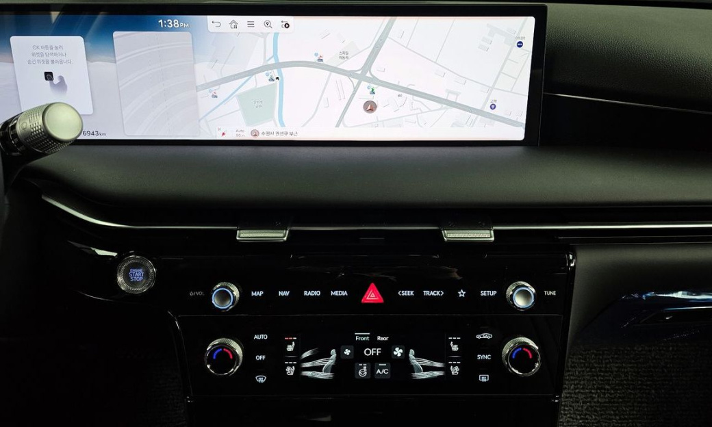 Genesis G80 Gasoline 2.5 Turbo 2WD, 2025