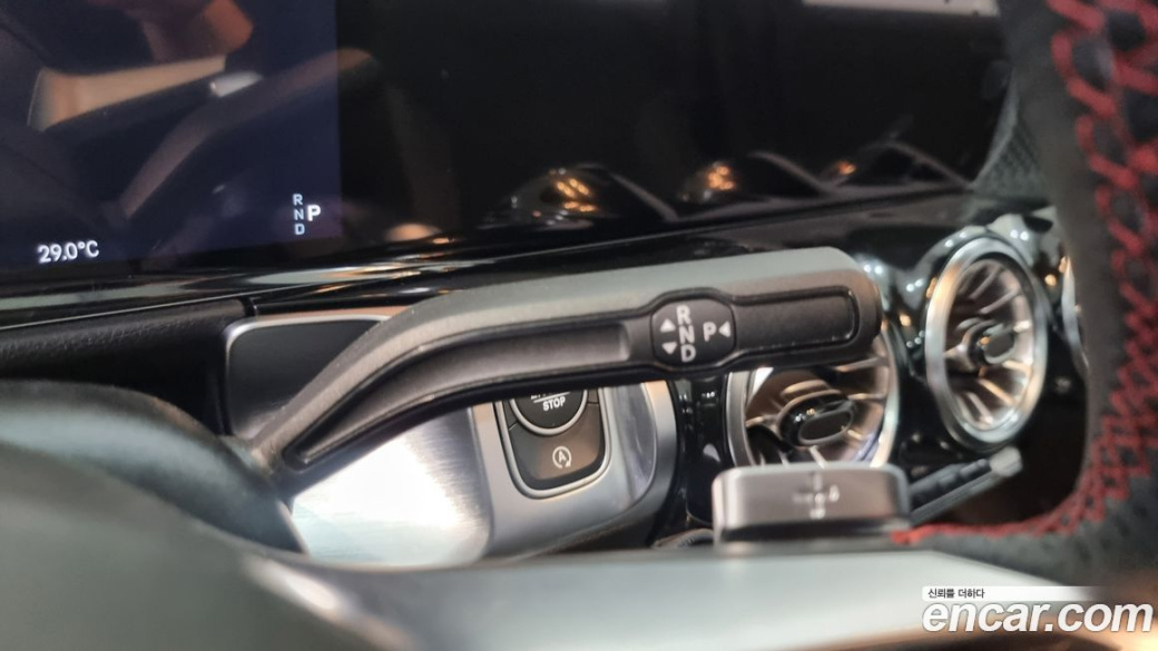 Mercedes-Benz GLB-Class GLB250 4MATIC, 2025