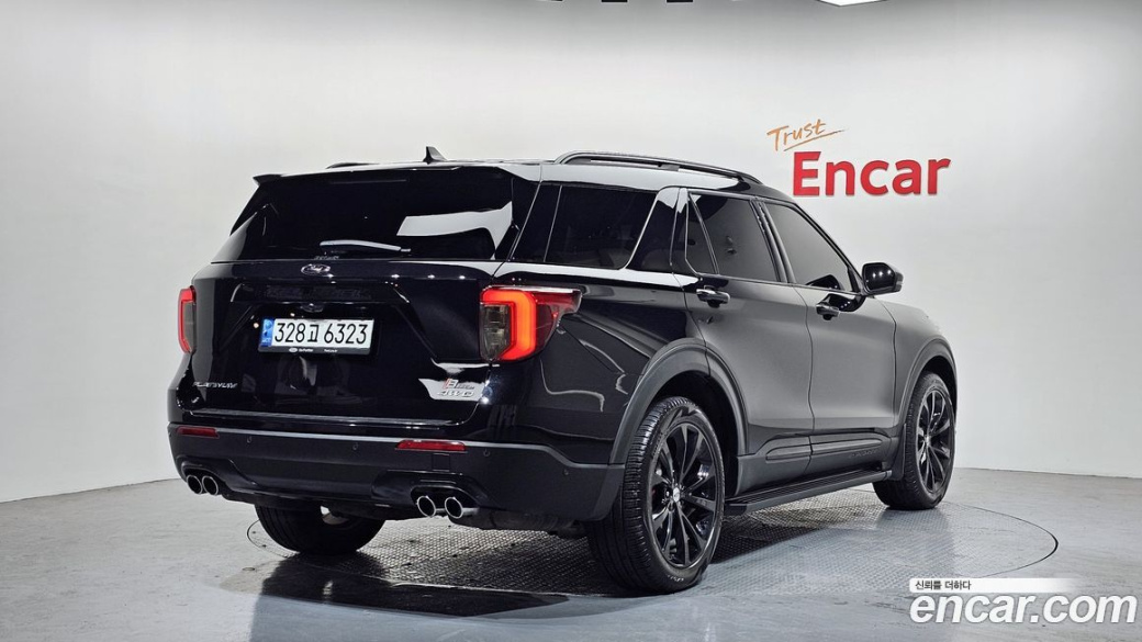 Ford Explorer 3.0 Platinum 4WD, 2022