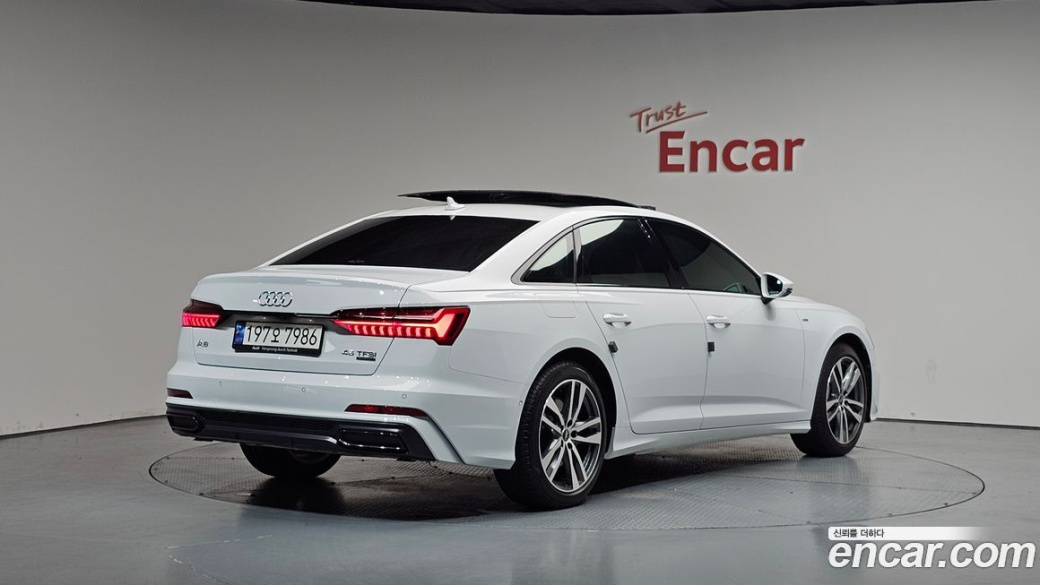 Audi A6 45 TFSI Quattro Premium, 2023
