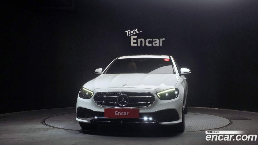 Mercedes-Benz E-Class E350 4MATIC Avantgarde, 2022