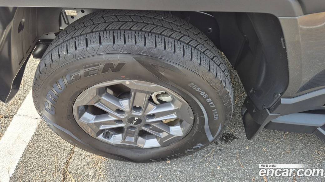 Kia Tasman 2.5T Gasoline 4WD, 2026