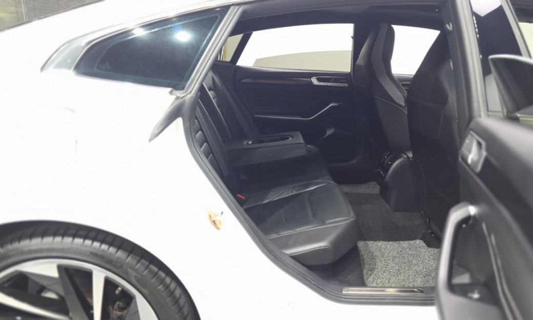 Volkswagen Arteon 2.0 TDI R-LIINE 4Motion, 2023