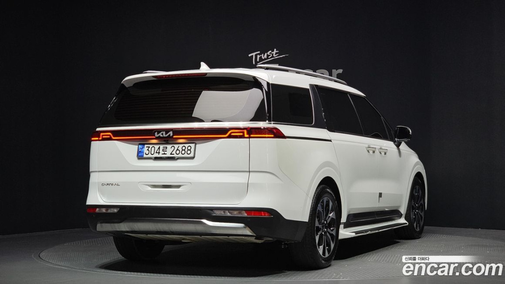 Kia Carnival 9-Seater Signature, 2023