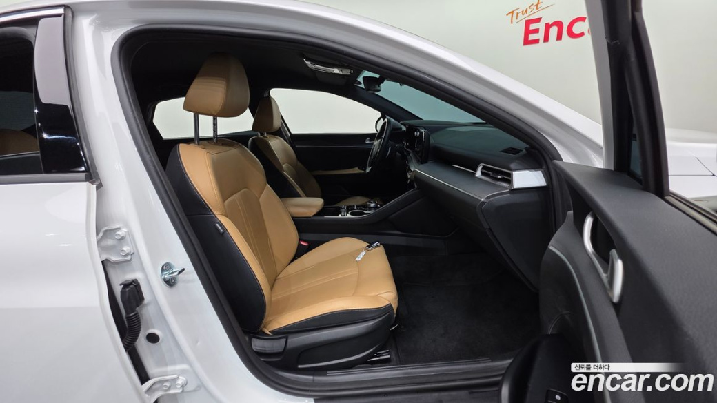 Kia K5 2.0, 2023