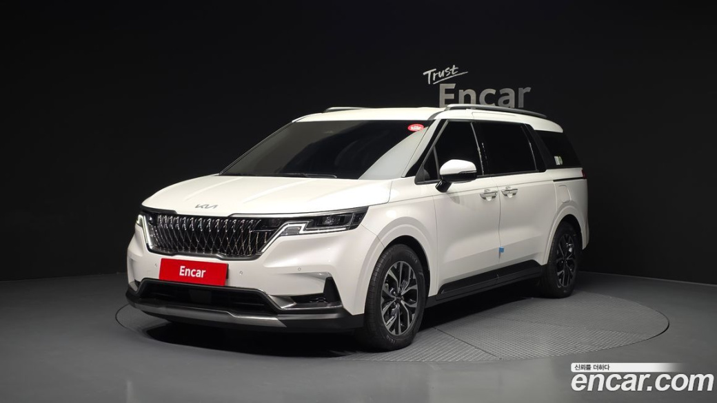 Kia Carnival 9-Seater Noblesse, 2023
