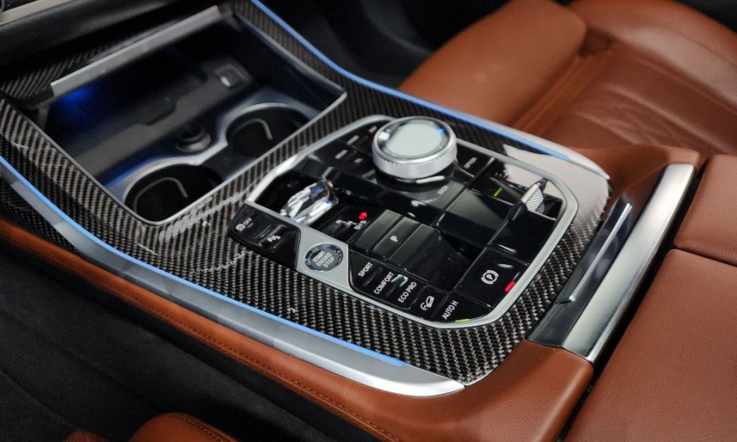 BMW X7 xDrive 40d M Sport 7 STR, 2025