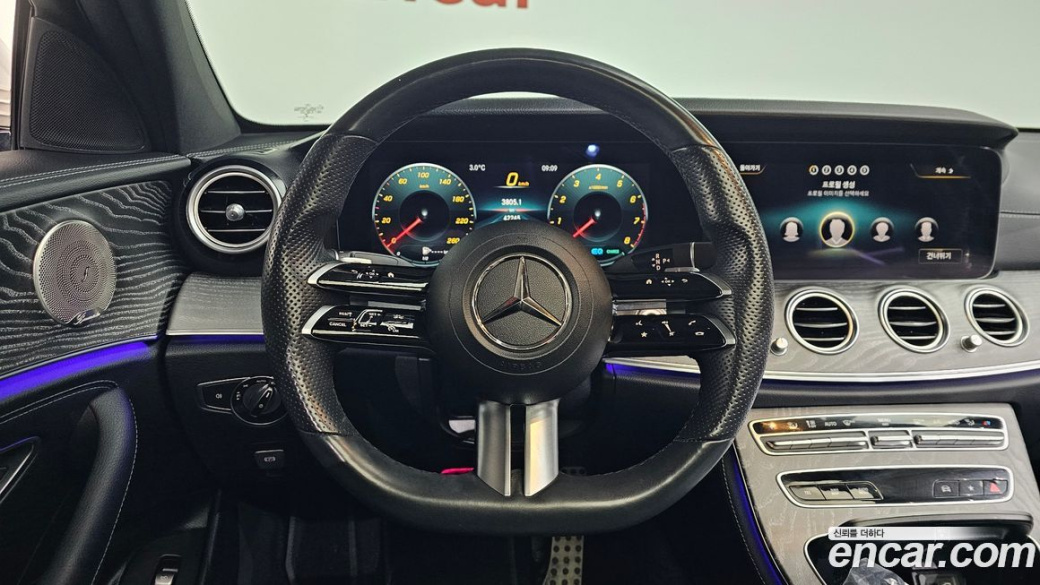 Mercedes-Benz E-Class E350 4MATIC AMG Line, 2022
