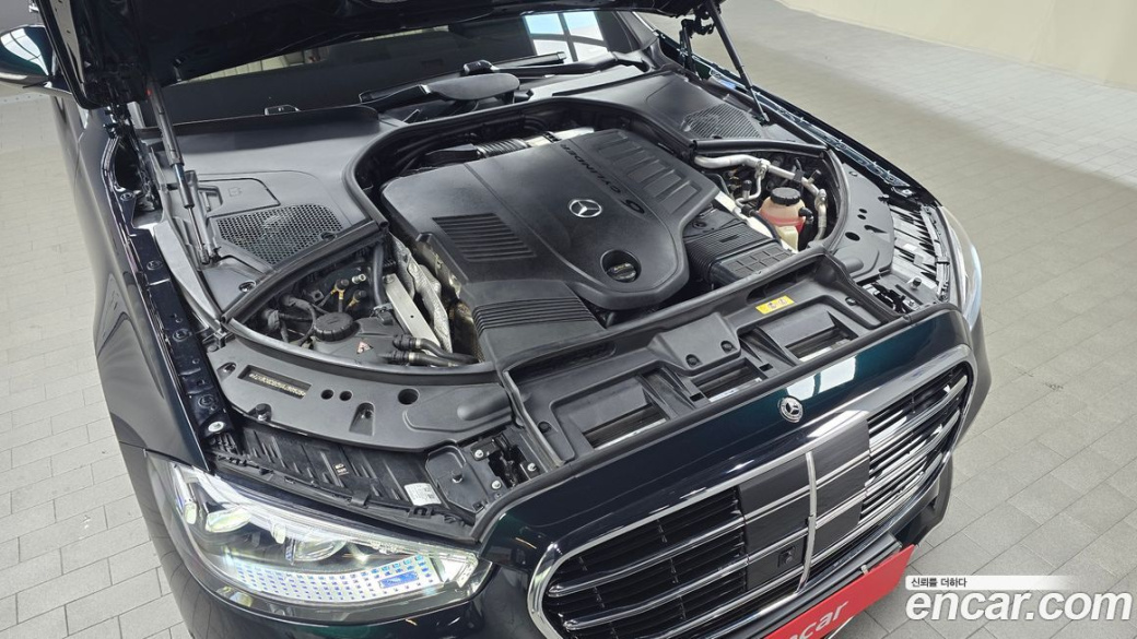 Mercedes-Benz S-Class S500L 4MATIC, 2022