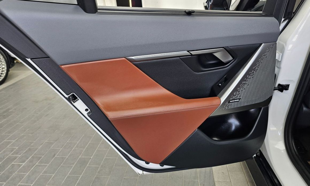 BMW 5-Series 530i xDrive M Sport, 2024