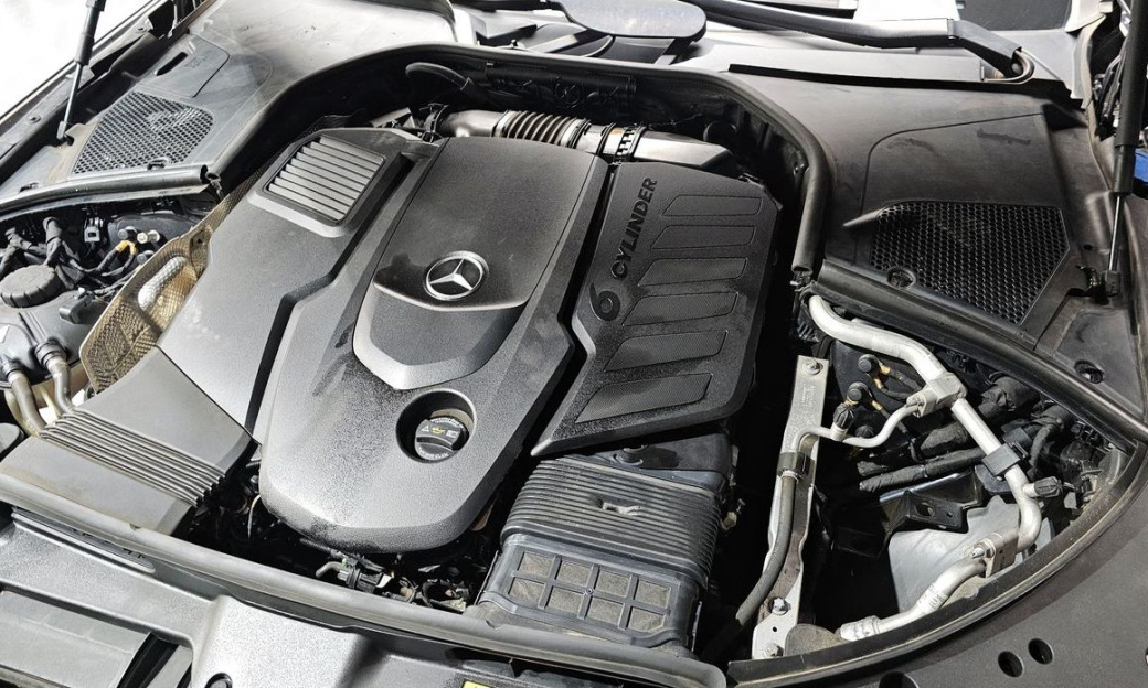 Mercedes-Benz S-Class S350 d, 2022