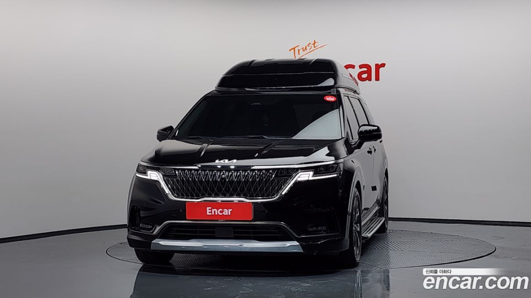 Kia Carnival 9-Seater Hi-Limousine, 2023