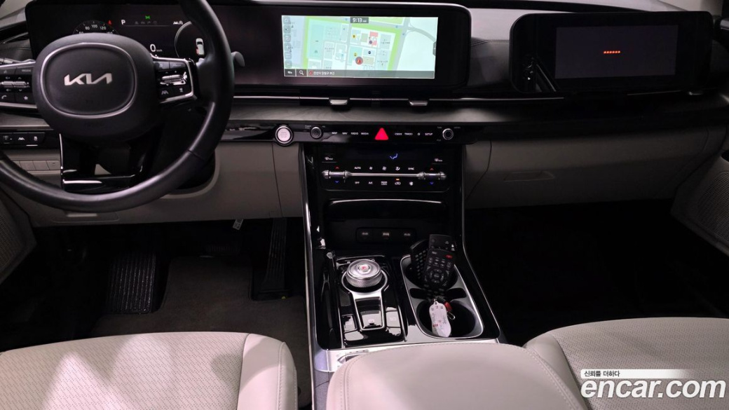 Kia Carnival 9-Seater Noblesse, 2022