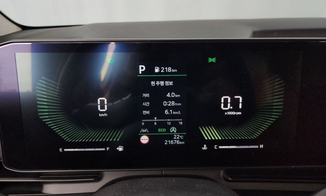 Kia Carnival 9-Seater Prestige, 2024