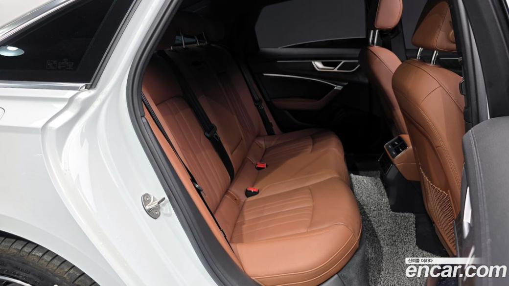 Audi A6 45 TFSI Quattro Premium, 2023