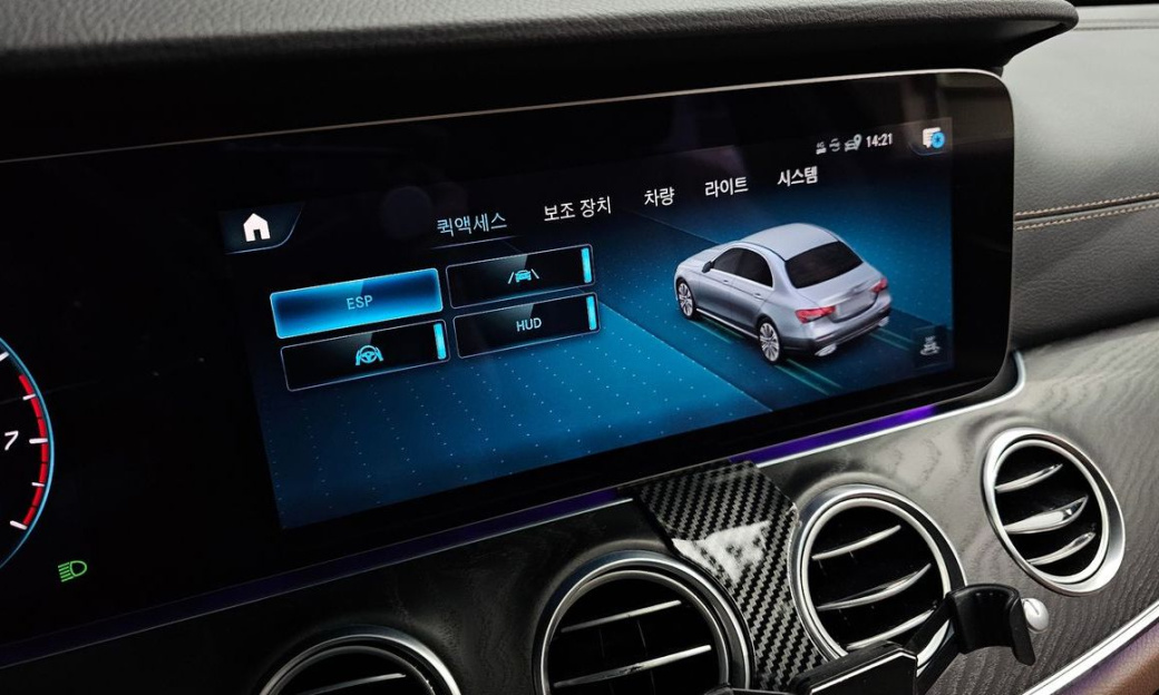 Mercedes-Benz E-Class E250 AMG Line, 2023