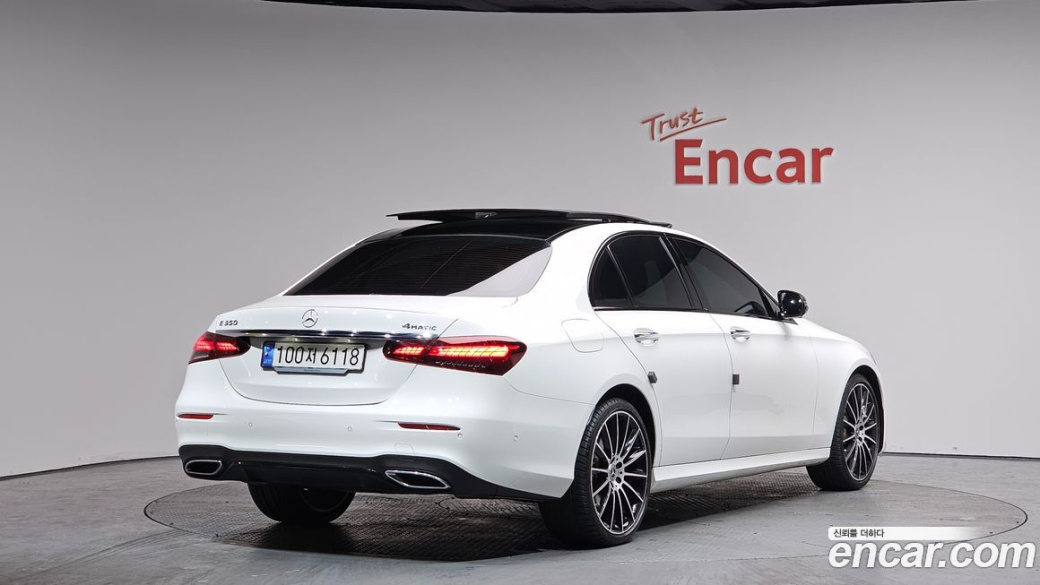 Mercedes-Benz E-Class E350 4MATIC AMG Line, 2023